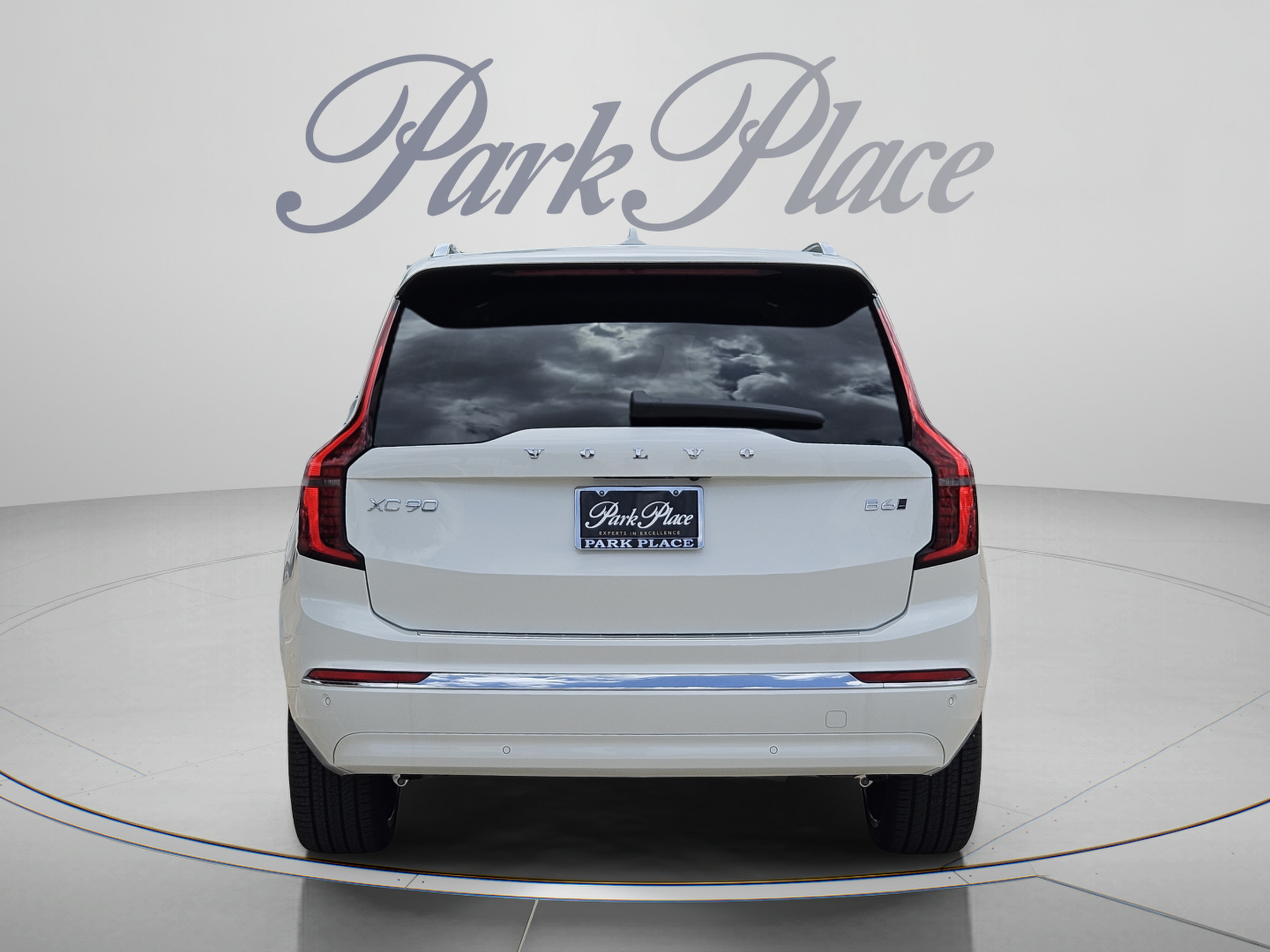 New 2026 Volvo XC90 B6 Plus w/ Protection Package Premier AWD/4WD image 4