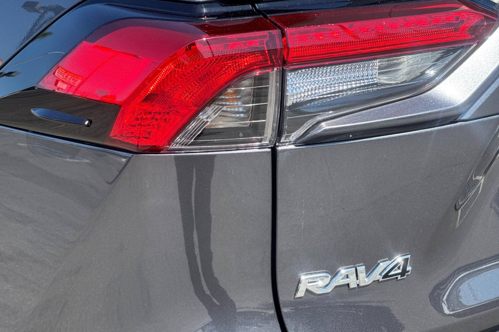 Certified 2025 Toyota RAV4 SE AWD/4WD image 36