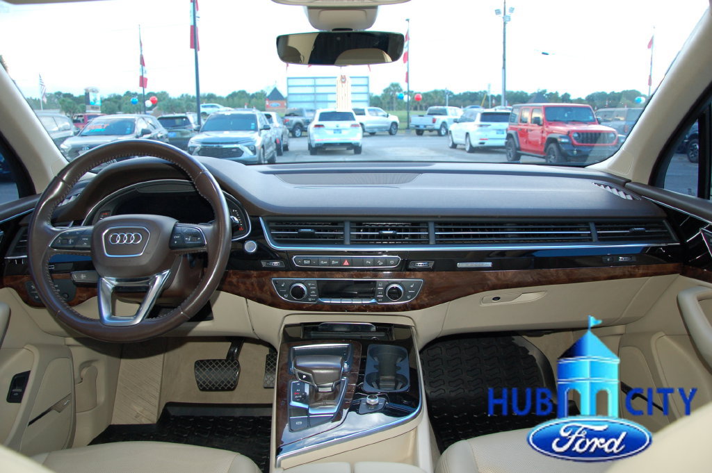Used 2018 Audi Q7 3.0T Premium Plus w/ Premium Plus Package AWD/4WD image 17