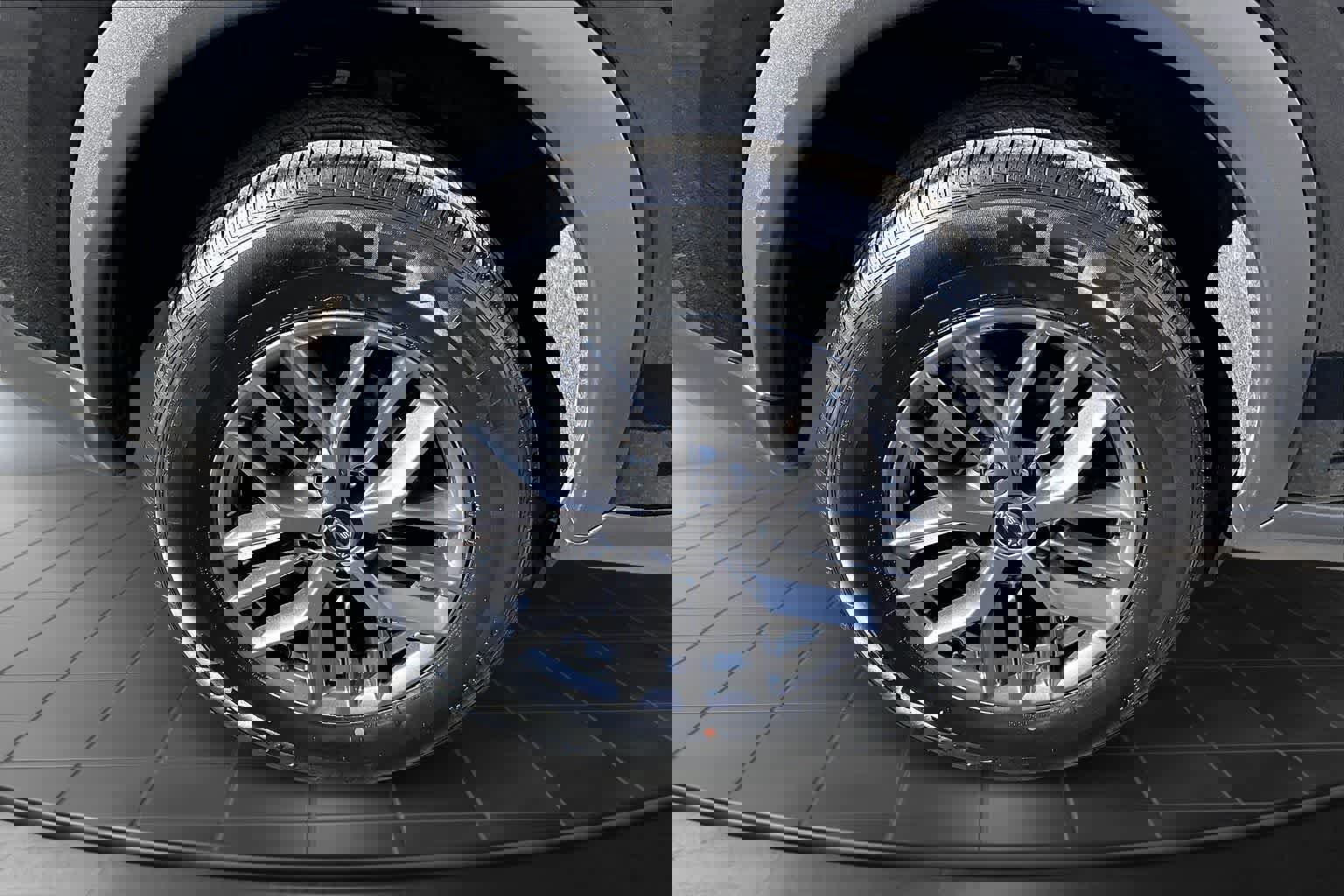 Used 2023 Nissan Rogue S image 35