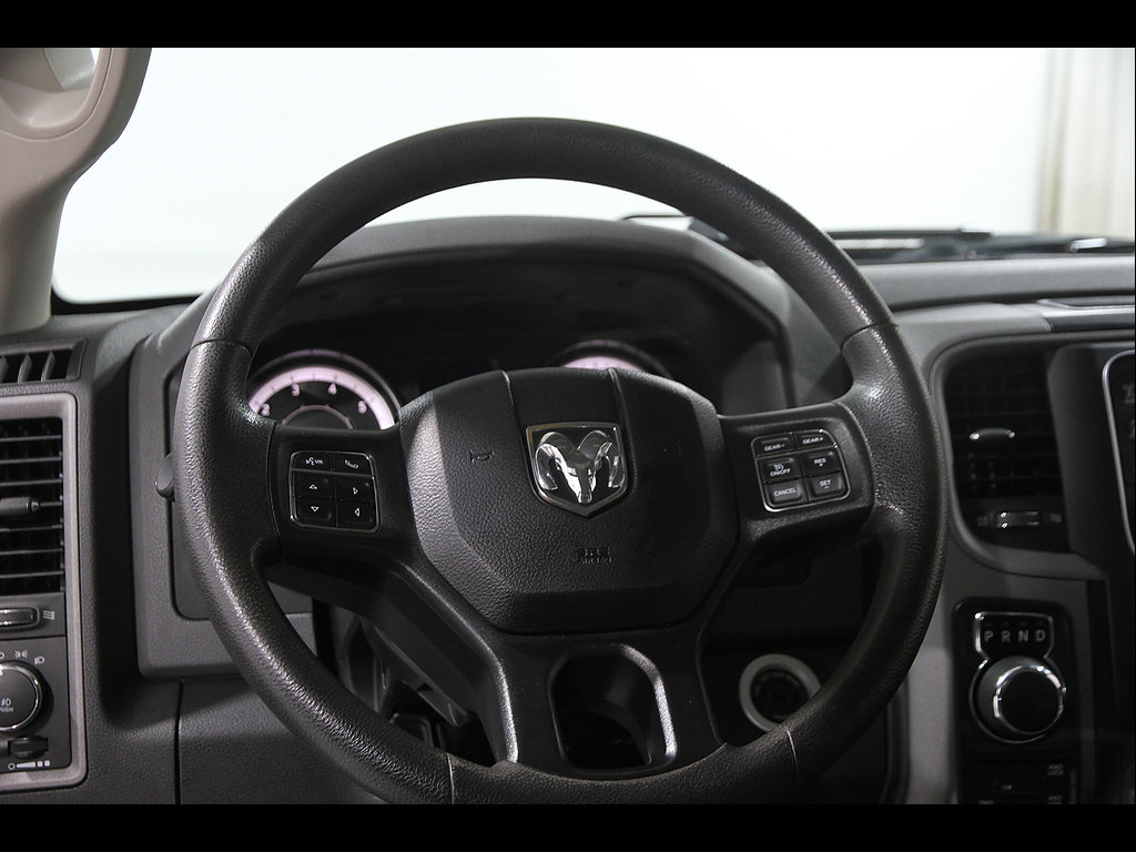 Used 2019 RAM 1500 Express w/ Express Value Package AWD/4WD image 6