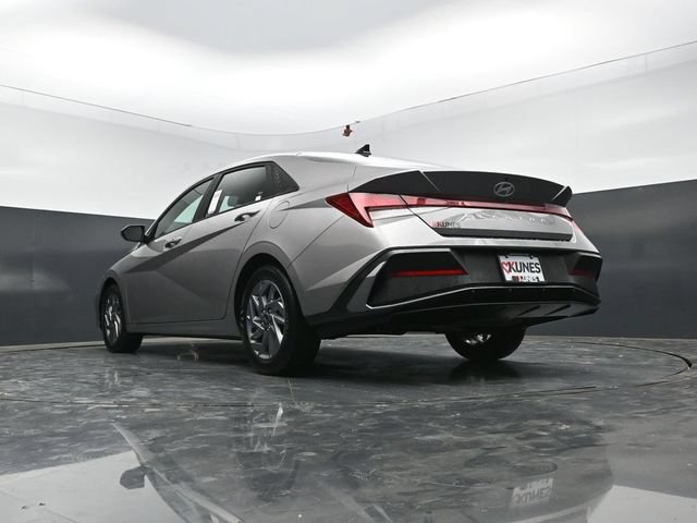 Used 2024 Hyundai Elantra SEL FWD image 61