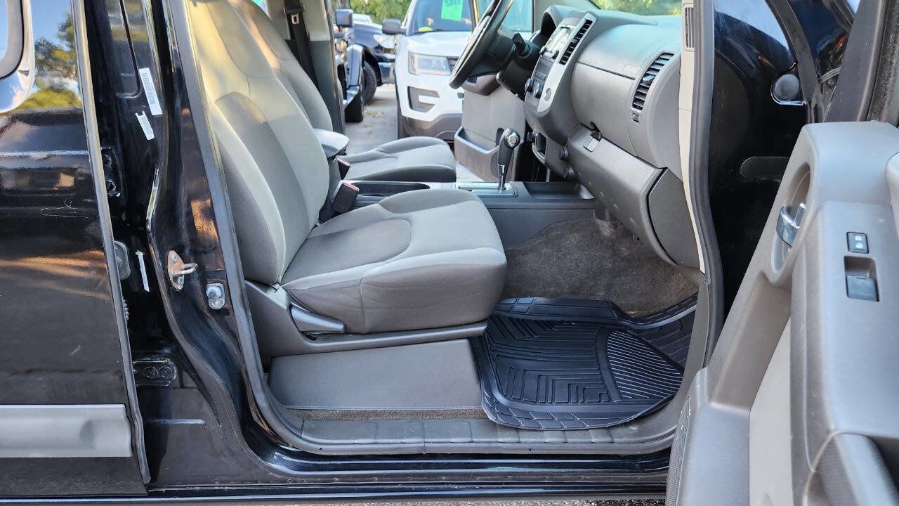 Used 2014 Nissan Xterra S image 40