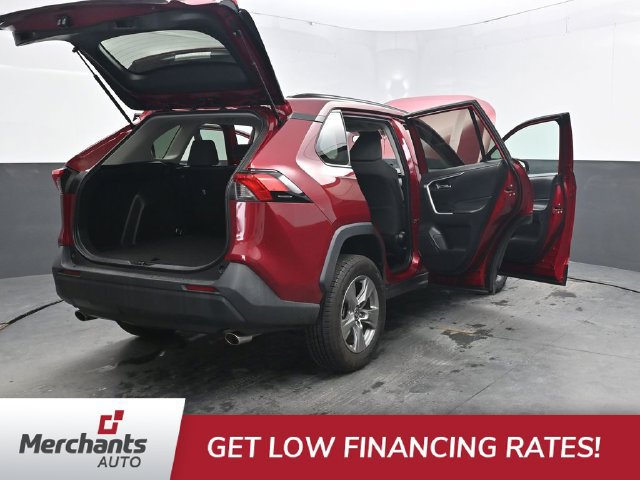 Used 2022 Toyota RAV4 XLE FWD image 50