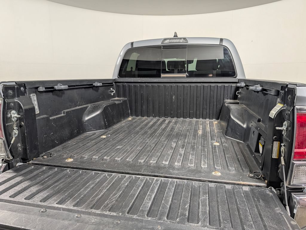 Used 2021 Toyota Tacoma TRD Off-Road AWD/4WD image 6