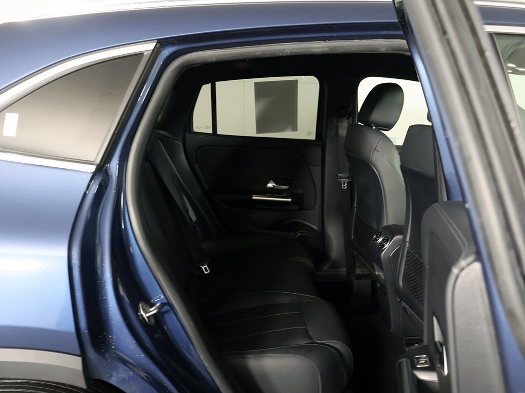 Used 2023 Mercedes-Benz GLA 250 4MATIC w/ Premium Package image 29