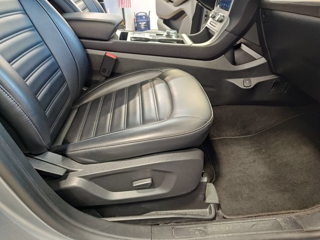 Used 2024 Ford Edge SEL AWD/4WD image 31