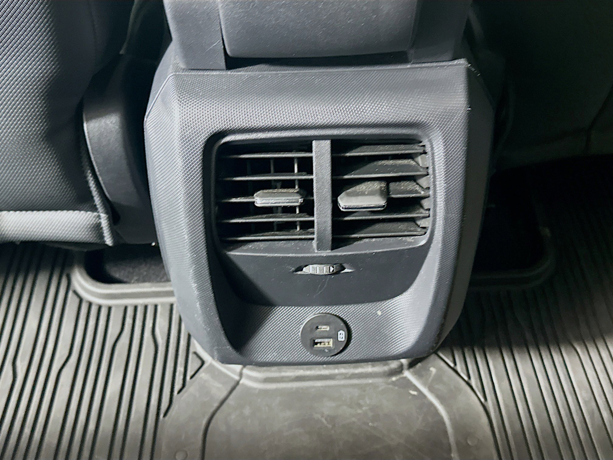 Used 2021 Ford Mustang Mach-E Select image 28