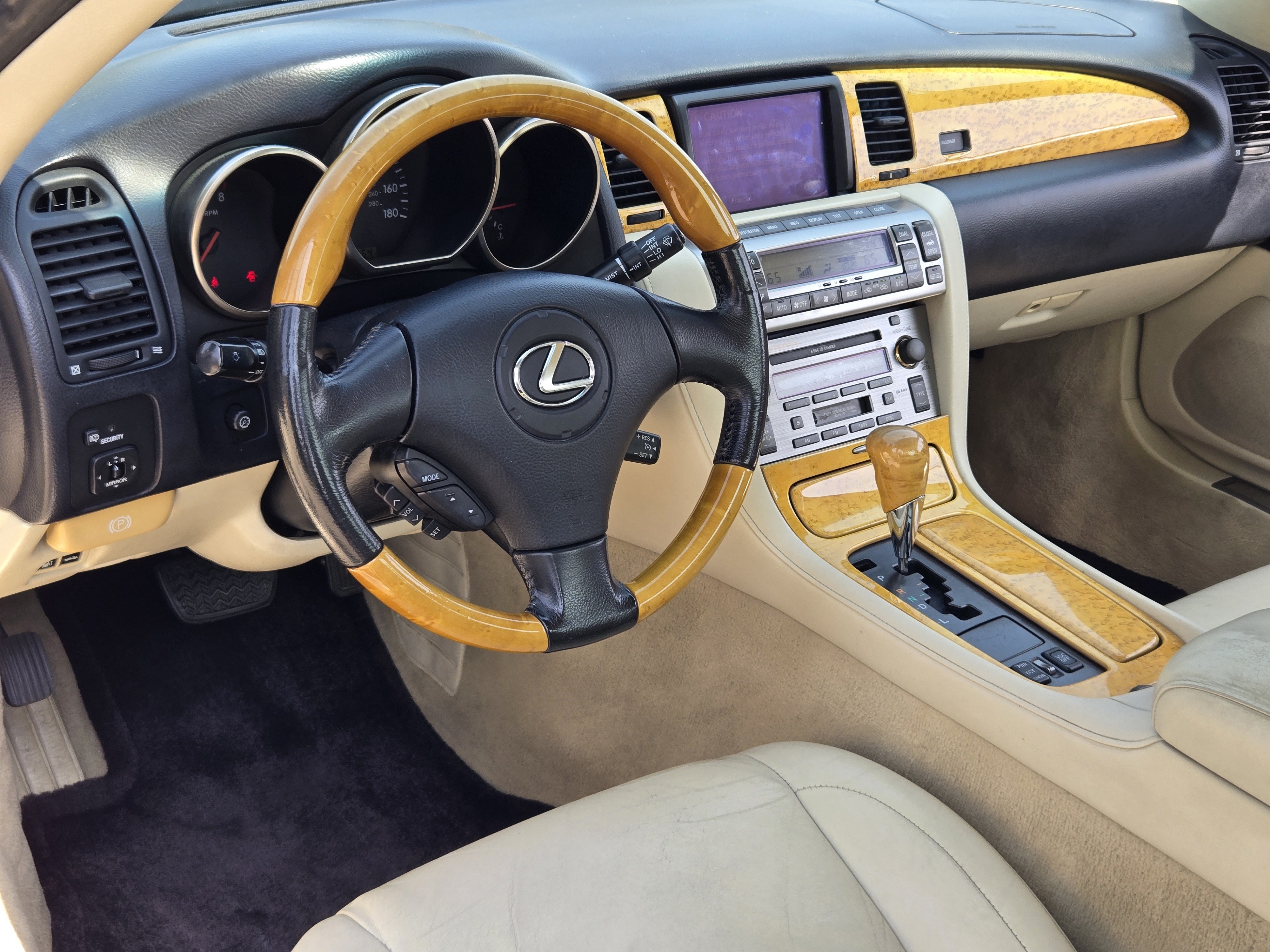 Used 2005 Lexus SC 430 Convertible RWD image 27