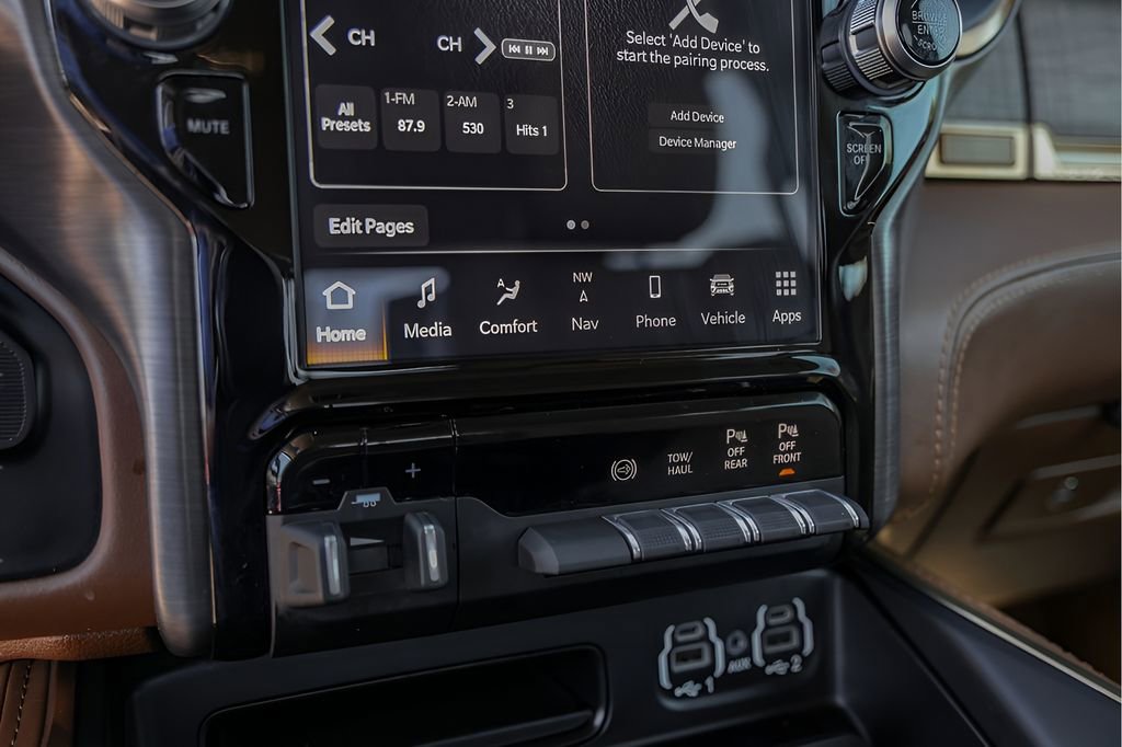 Used 2024 RAM 3500 Limited AWD/4WD image 22