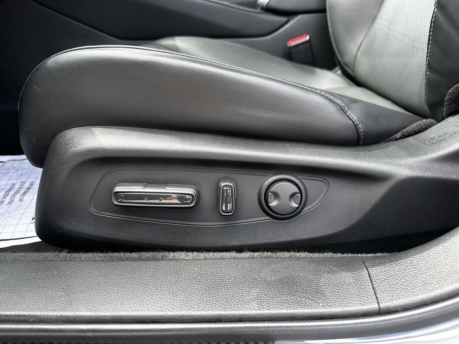 Certified 2023 Honda Accord Touring image 8