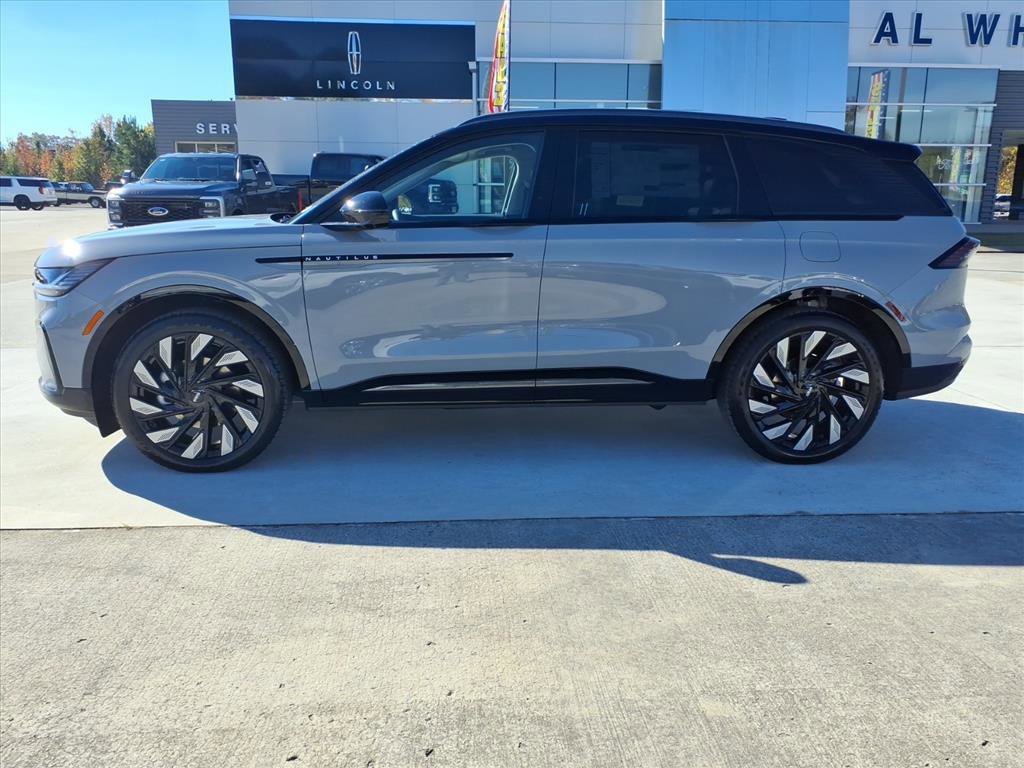 New 2026 Lincoln Nautilus Reserve w/ Jet Appearance Package image 2