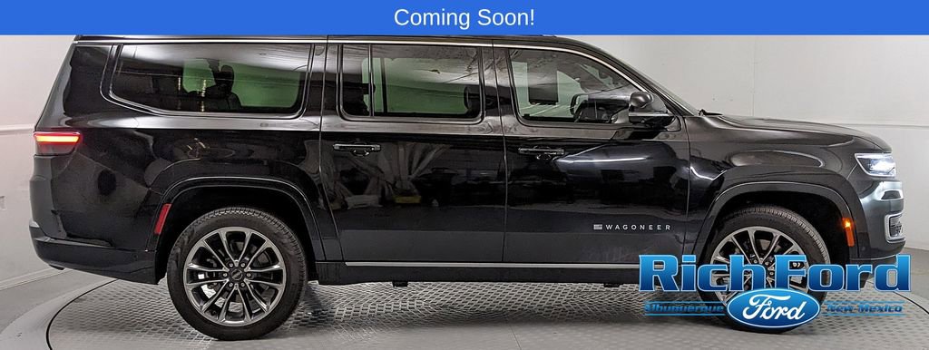 Used 2024 Jeep Wagoneer L Series III w/ Premium Group I AWD/4WD image 2