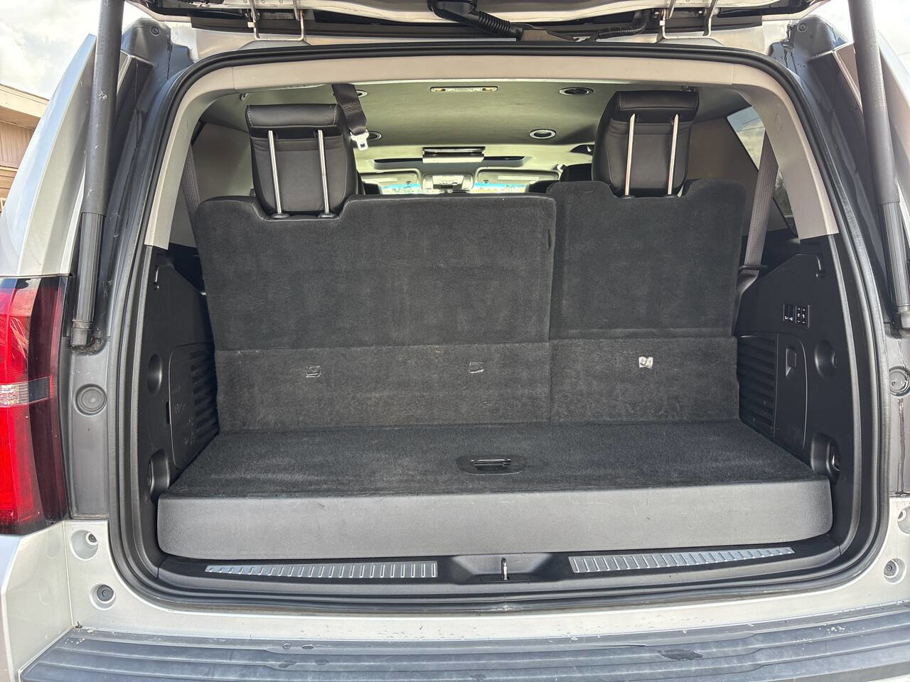 Used 2017 Chevrolet Tahoe LT image 11