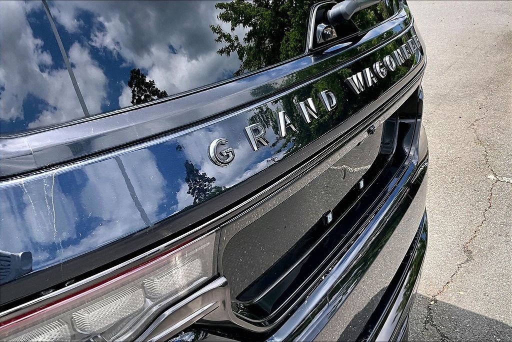 Used 2024 Jeep Grand Wagoneer L Series II w/ Quick Order Packagew 28T AWD/4WD image 23