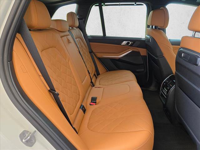 Used 2024 BMW X5 xDrive40i w/ M Sport Package AWD/4WD image 30