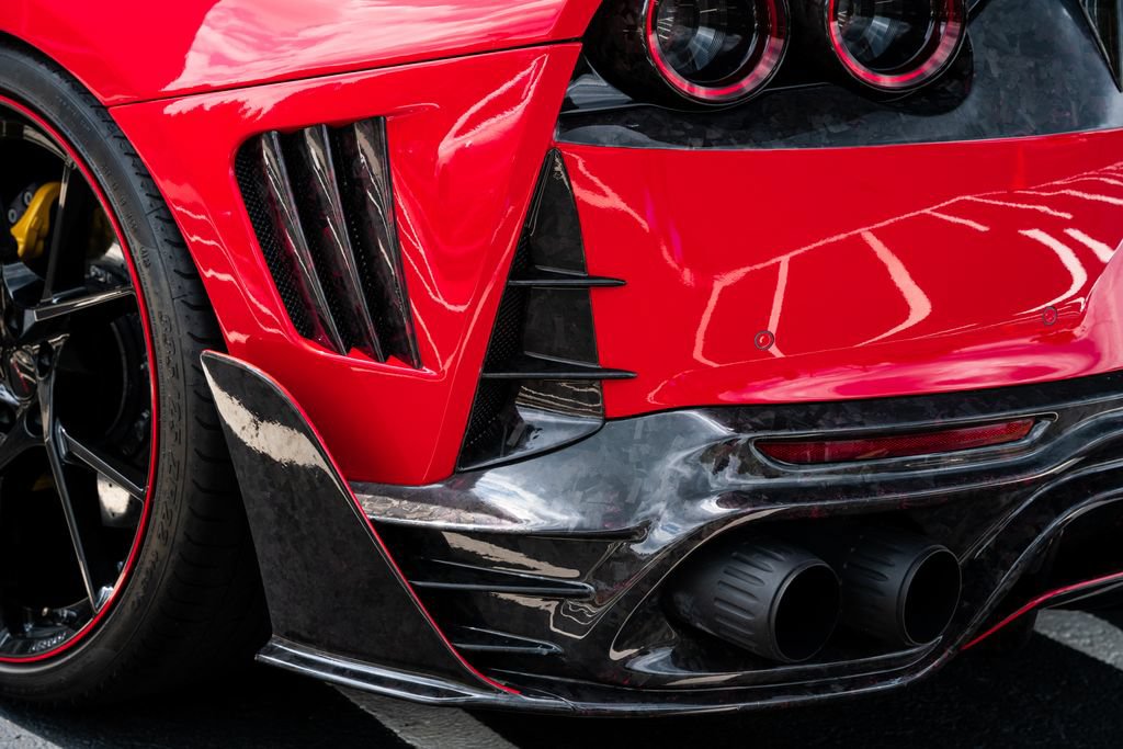Used 2020 Ferrari 812 Superfast RWD image 26