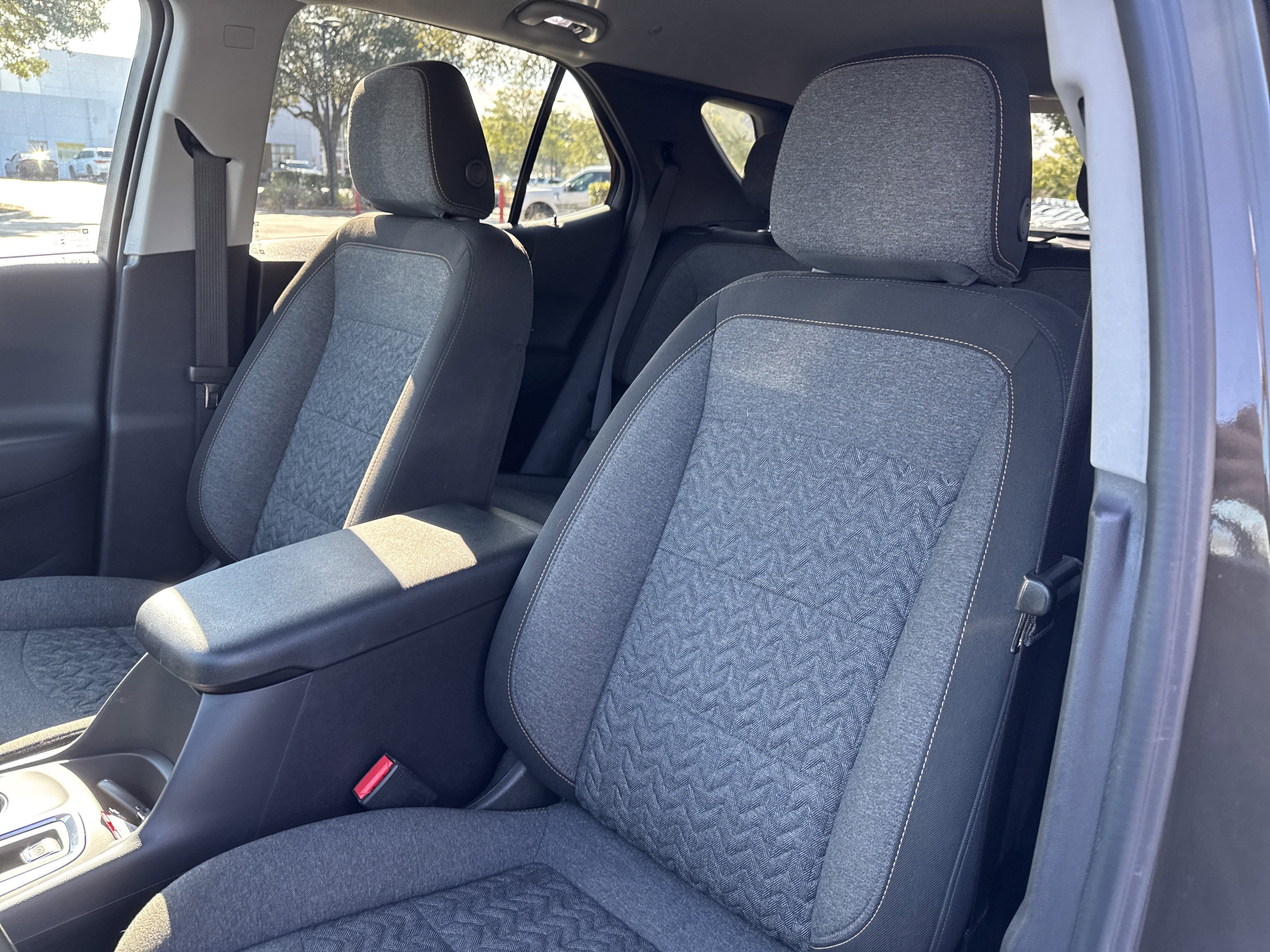 Used 2024 Chevrolet Equinox LT image 14