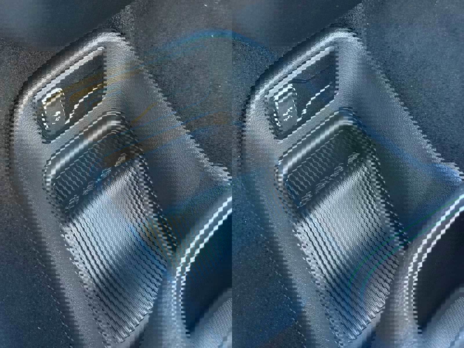 New 2026 Chrysler Pacifica Select image 21