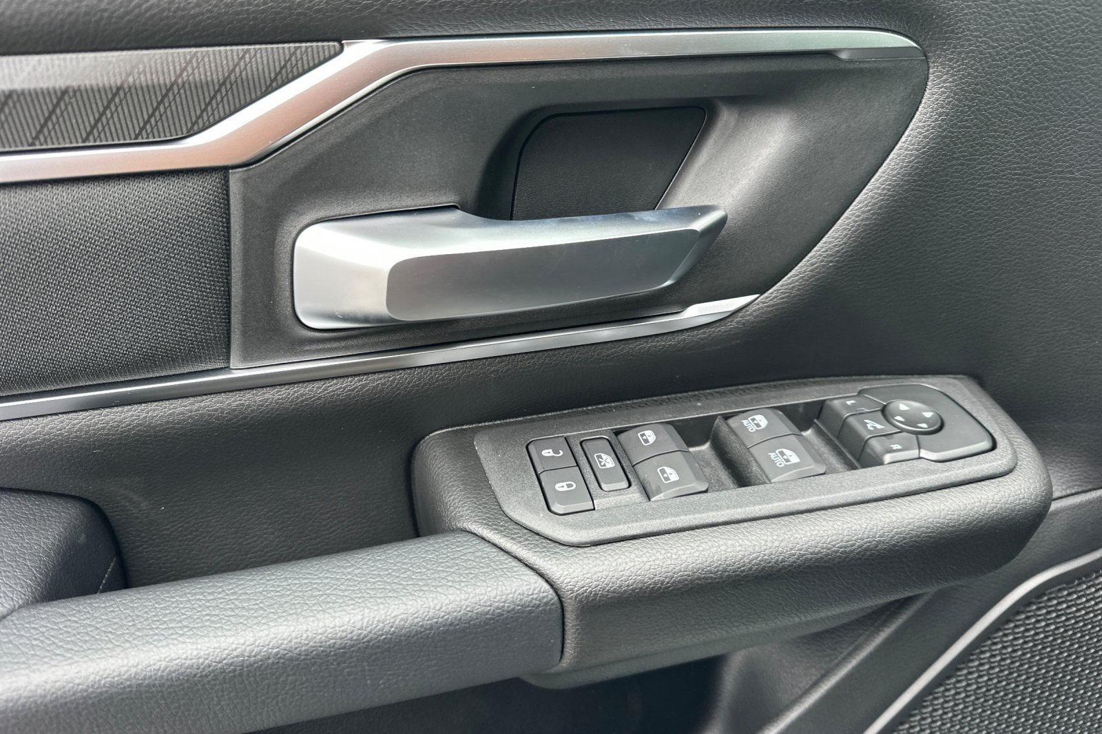 New 2026 RAM 1500 Big Horn AWD/4WD image 11