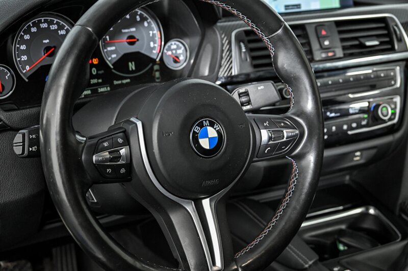 Used 2020 BMW M4 Coupe w/ Competition Package RWD image 19