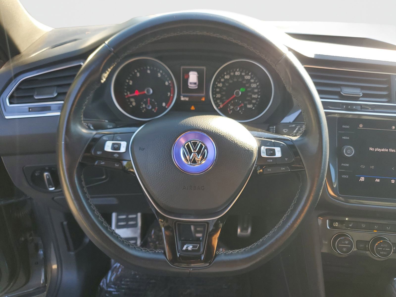 Used 2021 Volkswagen Tiguan SE R-Line image 22