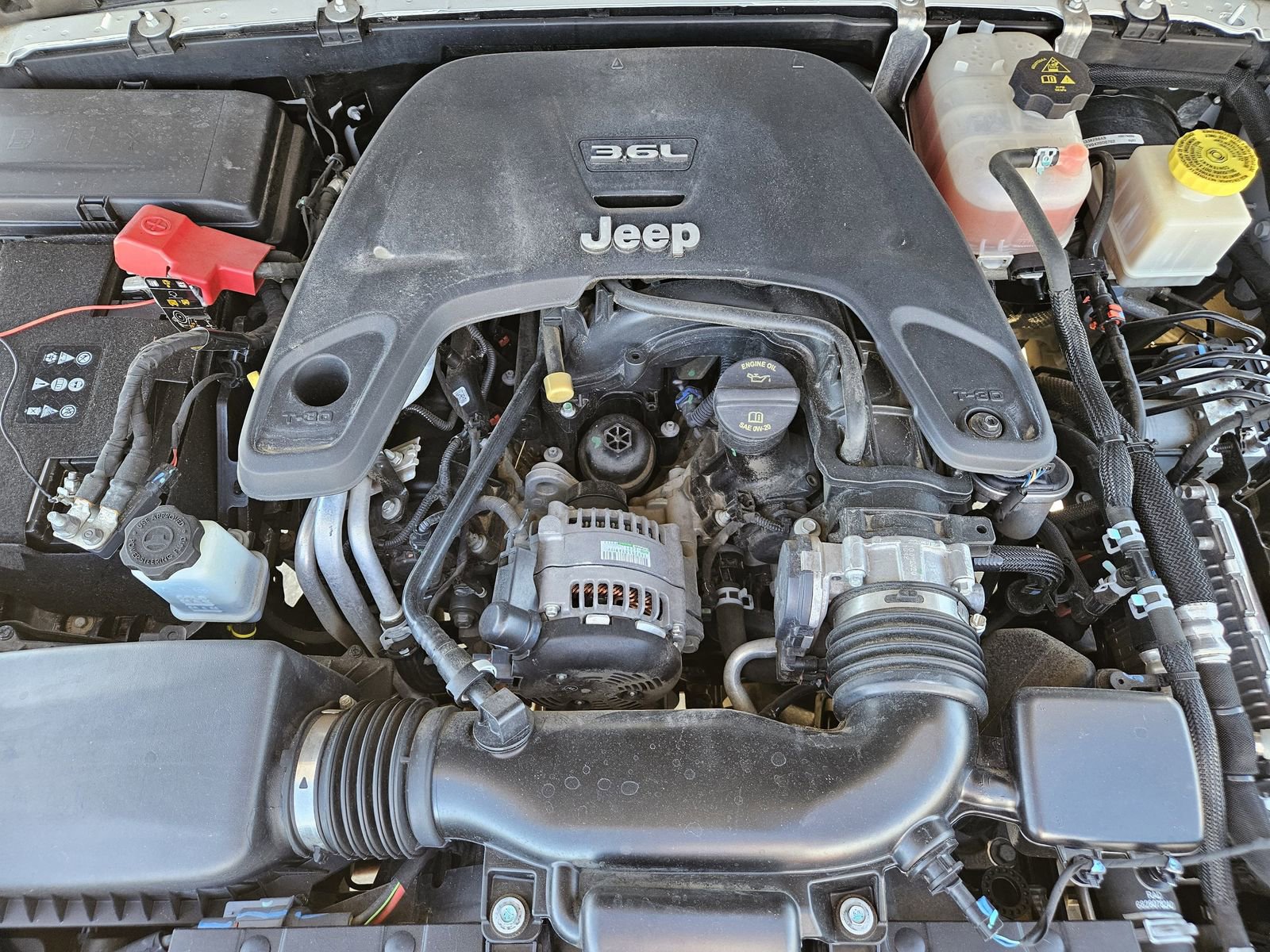 Used 2020 Jeep Gladiator Sport image 33