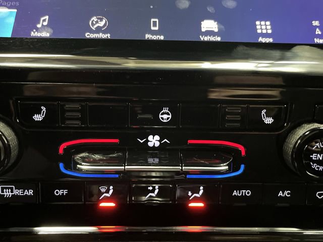 New 2025 Jeep Grand Cherokee Limited image 8