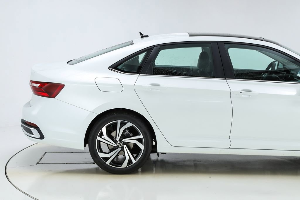 New 2026 Volkswagen Jetta SEL FWD image 11