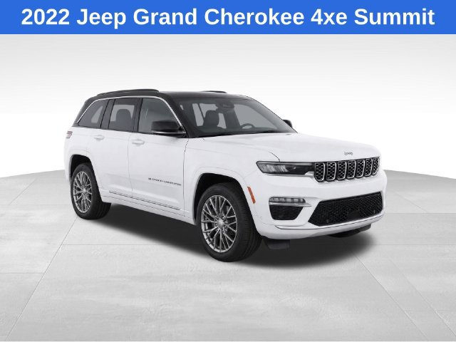 Used 2022 Jeep Grand Cherokee Summit w/ Luxury Tech Group V AWD/4WD image 2