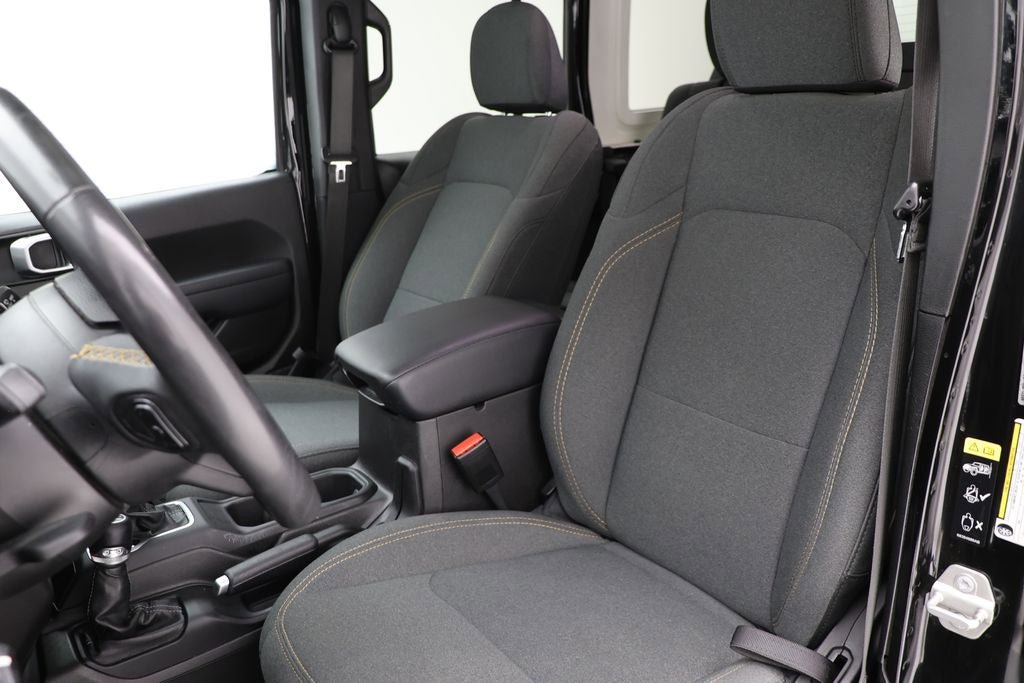Used 2024 Jeep Wrangler Unlimited image 16