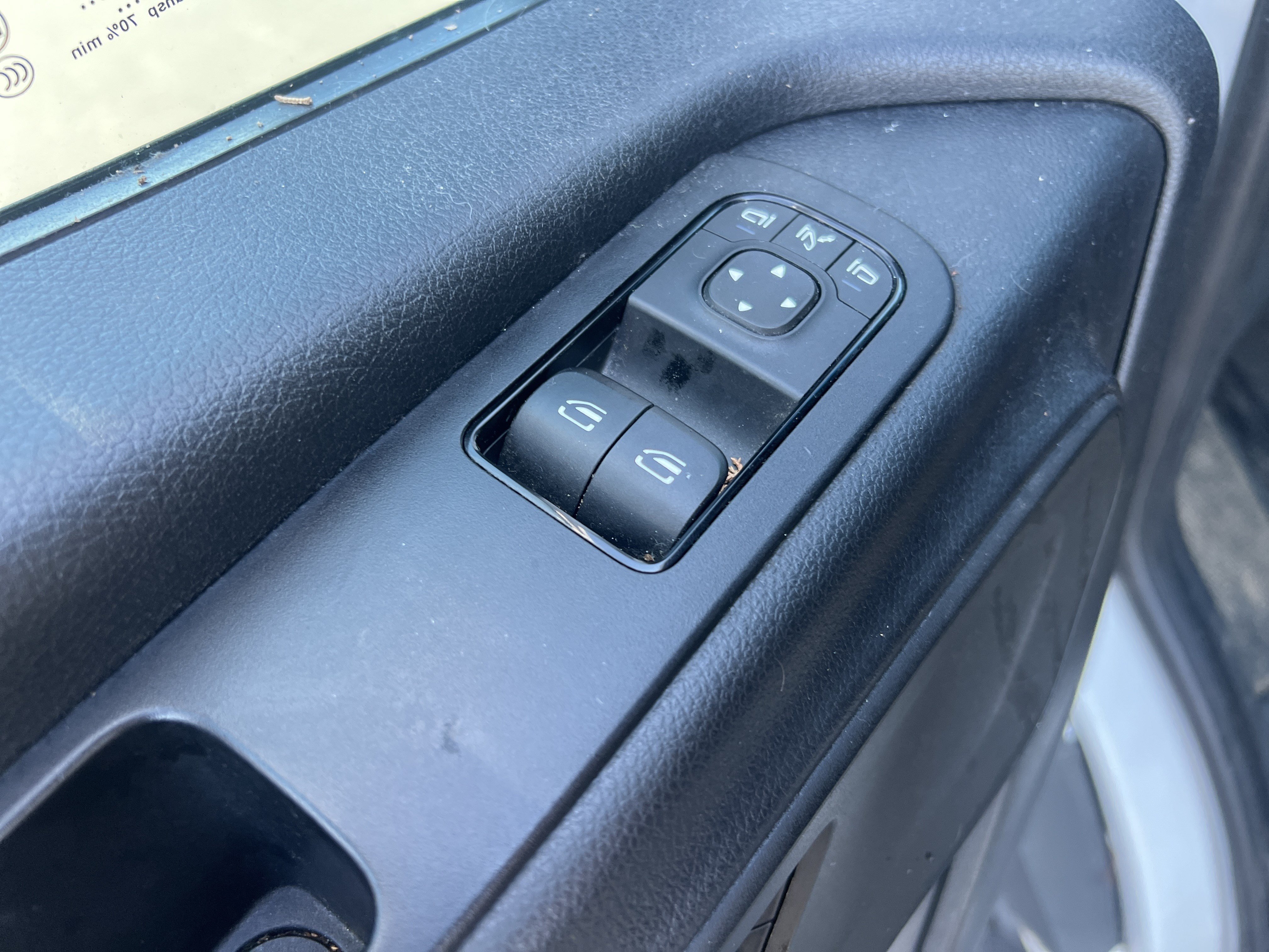 Used 2020 Mercedes-Benz Sprinter 2500 image 15