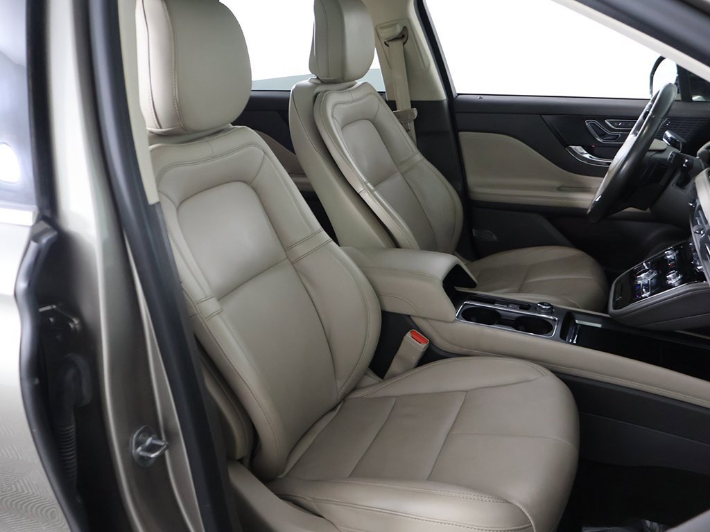 Used 2020 Lincoln Corsair AWD w/ Premium Package image 31