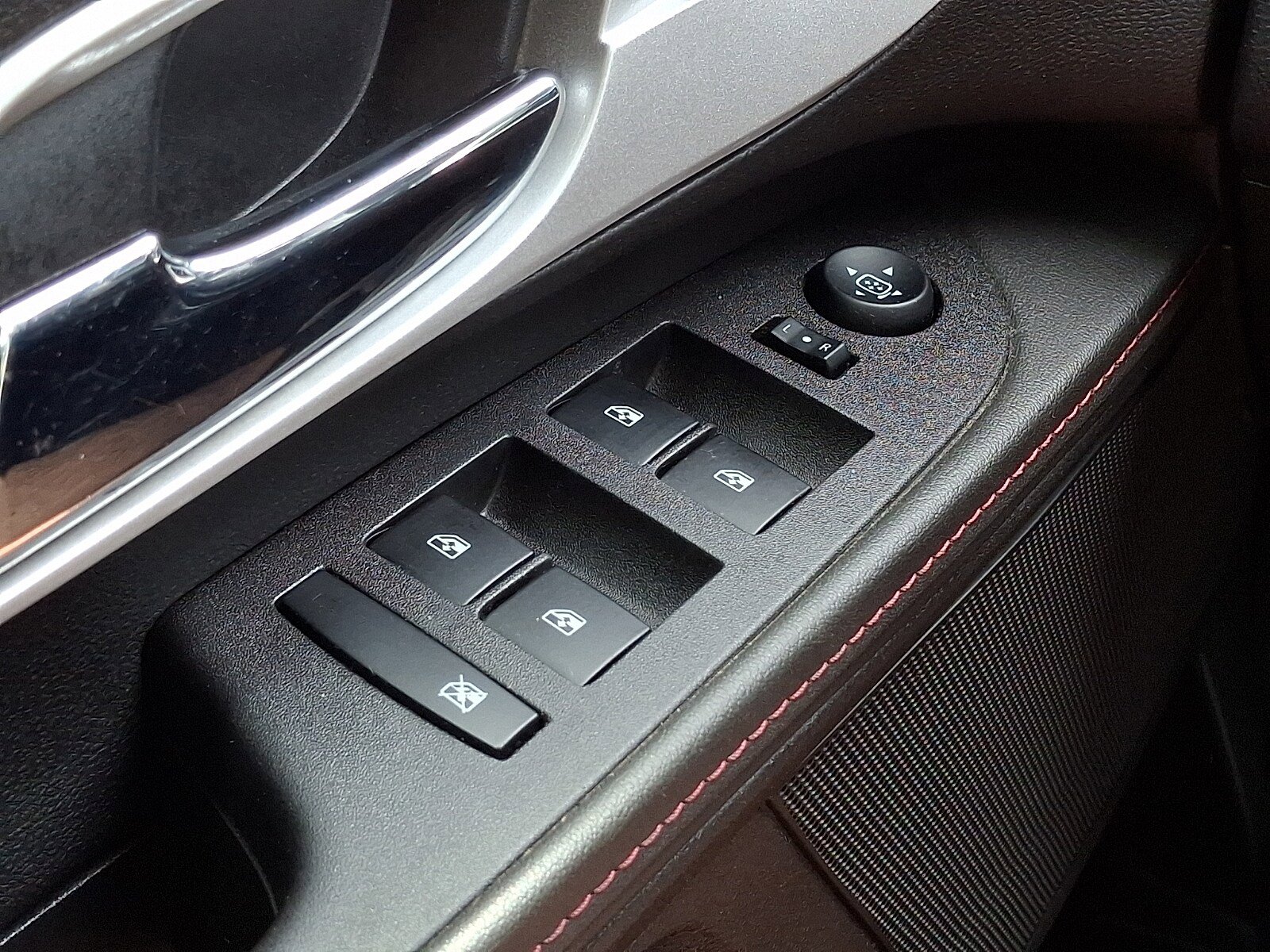 Used 2012 Chevrolet Equinox LT w/ Driver Convenience Package FWD image 26