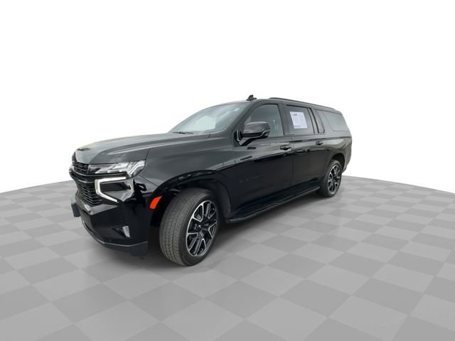Certified 2023 Chevrolet Suburban RST w/ Luxury Package AWD/4WD image 4