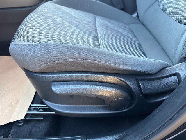 Used 2024 Kia Seltos LX AWD/4WD image 11