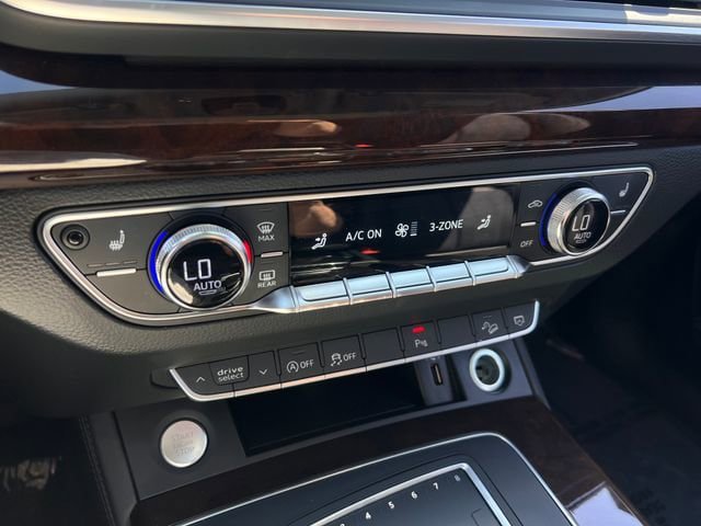 Used 2018 Audi Q5 Prestige w/ Prestige Package AWD/4WD image 28
