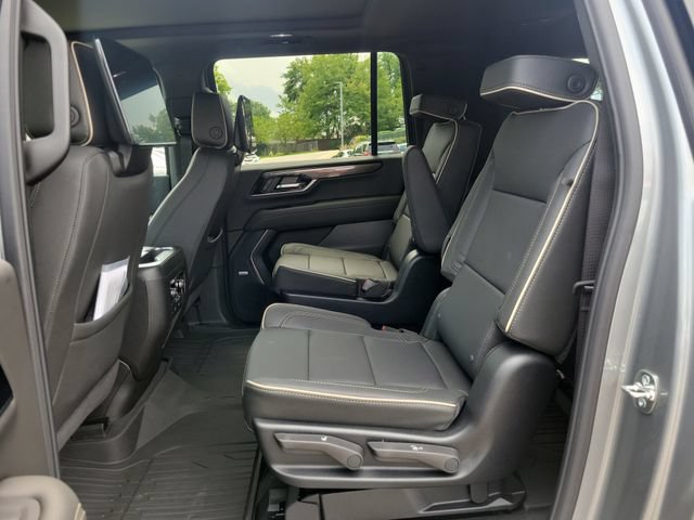 New 2026 GMC Yukon XL Elevation w/ Elevation Premium Package AWD/4WD image 10