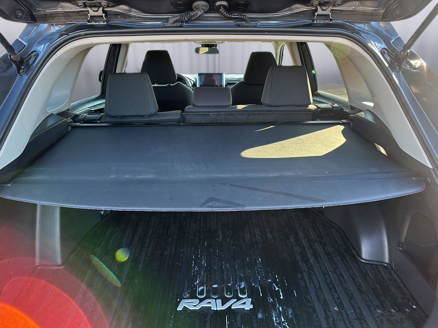 Used 2023 Toyota RAV4 LE image 29