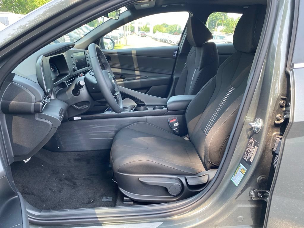 New 2026 Hyundai Elantra SEL Sport Premium FWD image 12