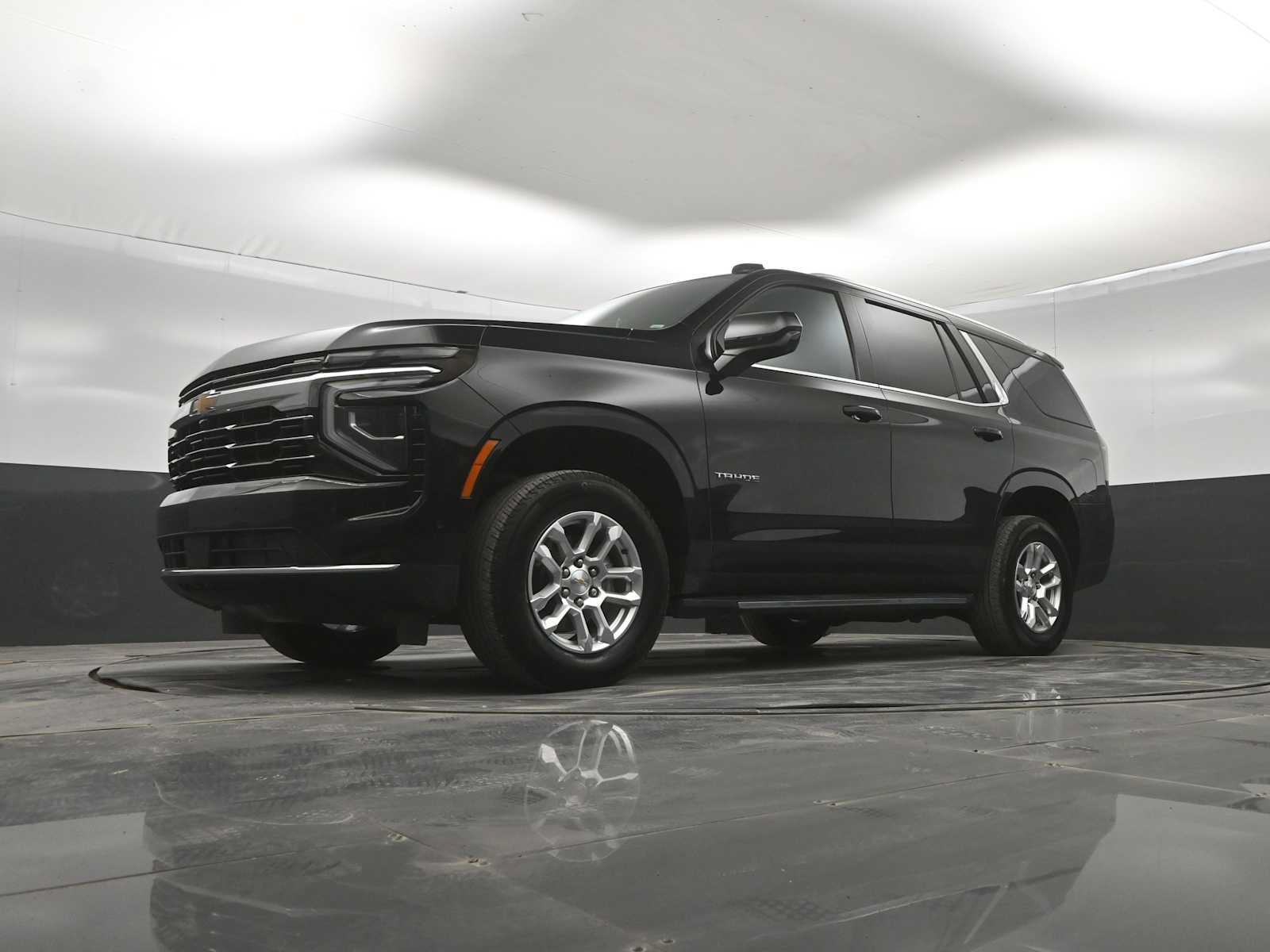 Used 2025 Chevrolet Tahoe LT AWD/4WD image 40