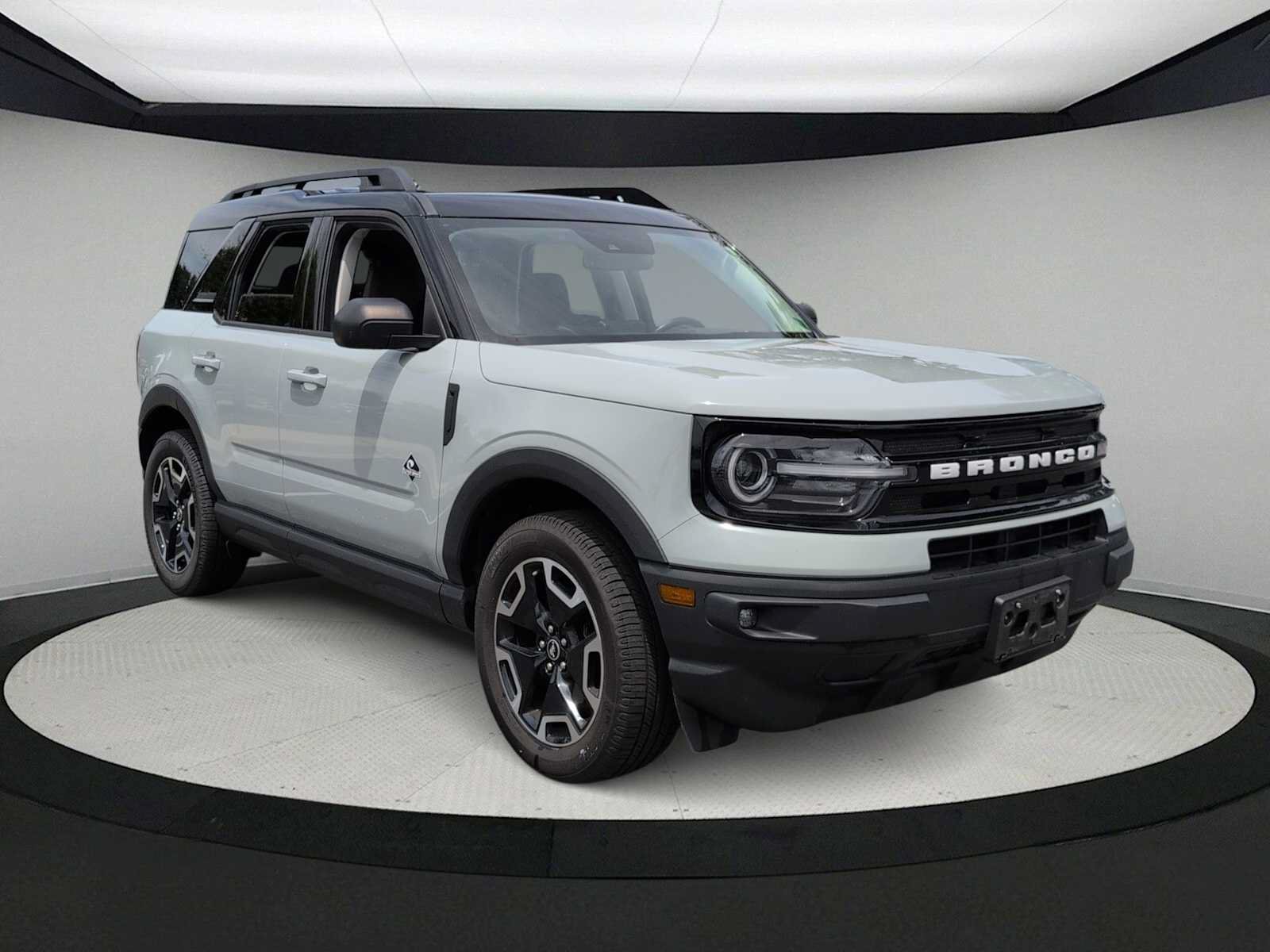 Used 2022 Ford Bronco Sport Outer Banks AWD/4WD image 2