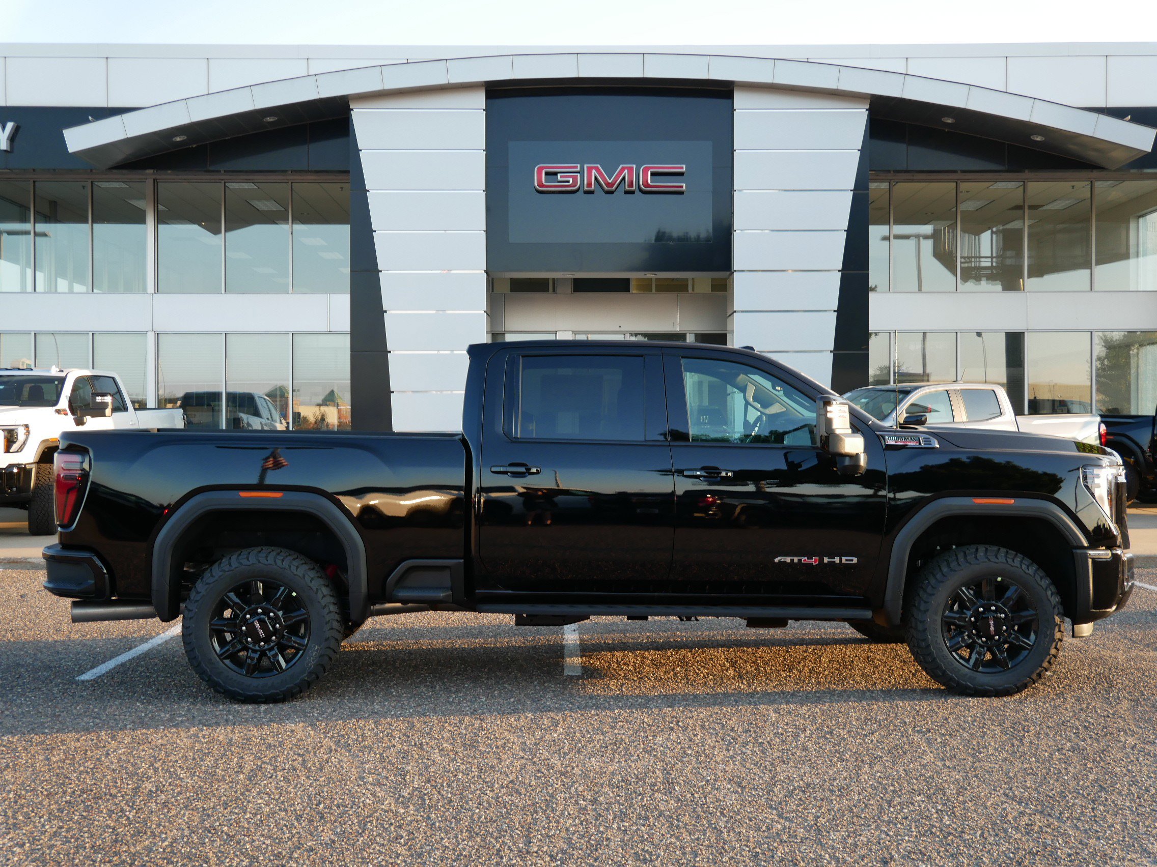 New 2026 GMC Sierra 2500 AT4 w/ AT4 Premium Plus Package image 2