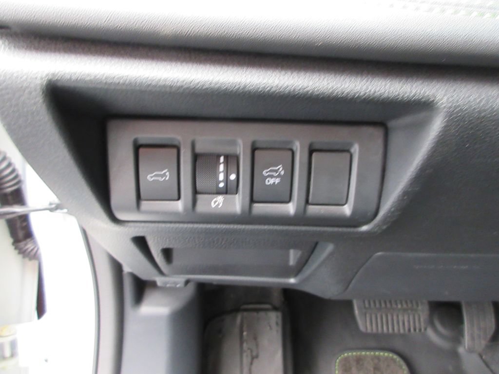 Used 2025 Subaru Outback Onyx Edition AWD/4WD image 24