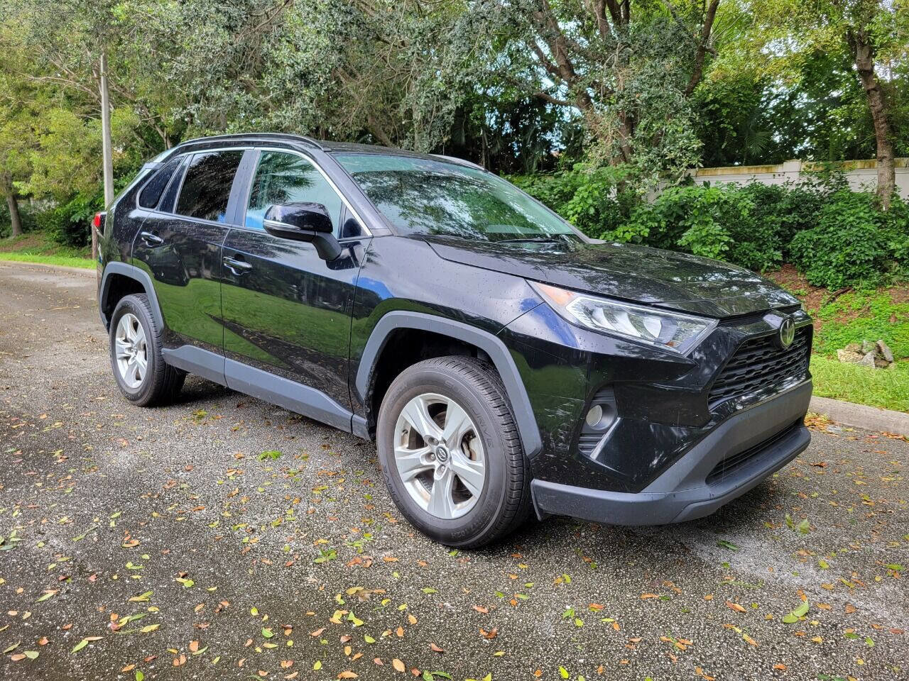 Used 2021 Toyota RAV4 XLE