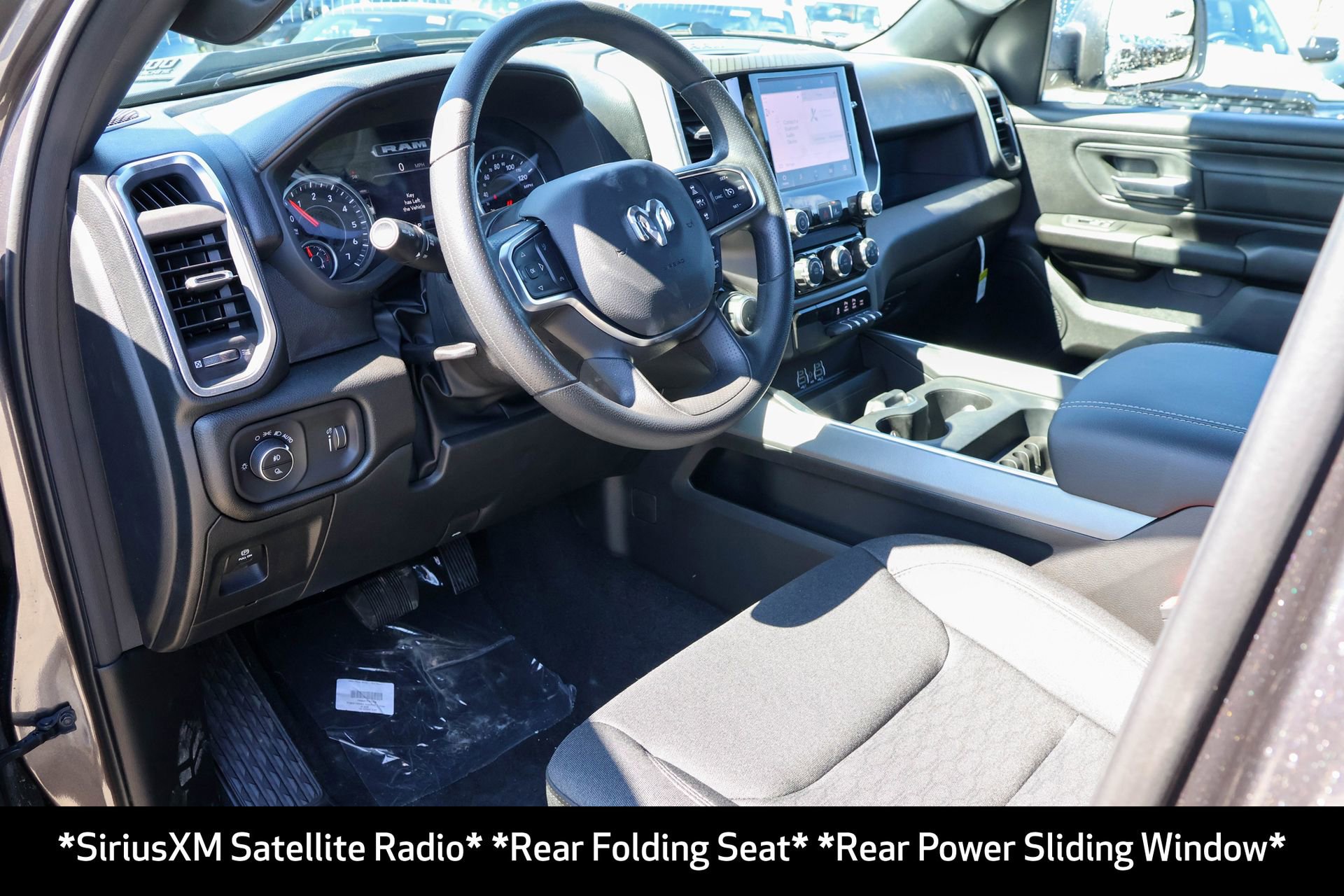 New 2026 RAM 1500 Express AWD/4WD image 4