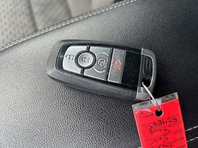 Used 2022 Ford Escape SE w/ Cold Weather Package image 42