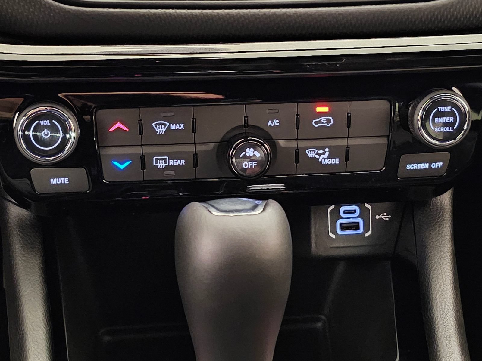 New 2026 Jeep Compass Latitude AWD/4WD image 26