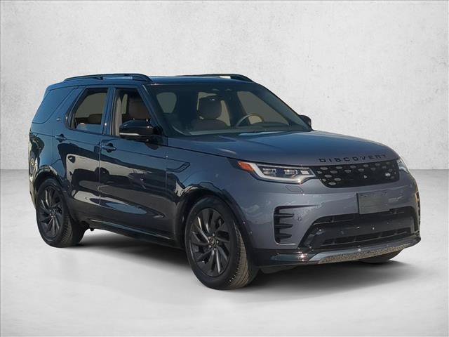 Used 2024 Land Rover Discovery Dynamic SE AWD/4WD image 3