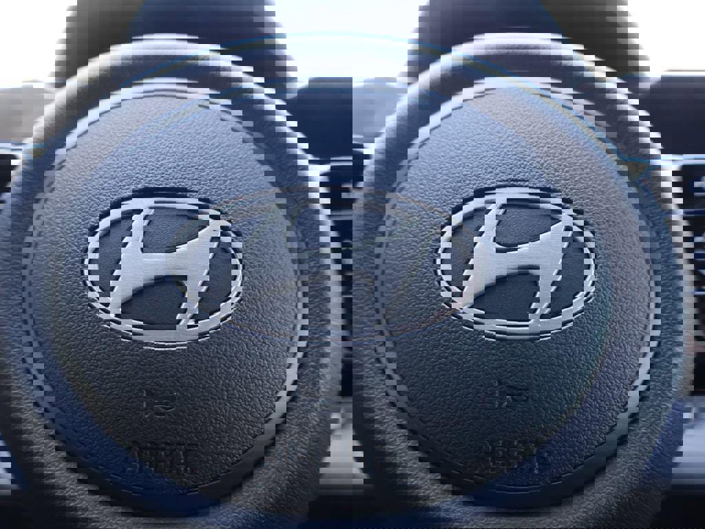 New 2026 Hyundai Elantra Sport image 28